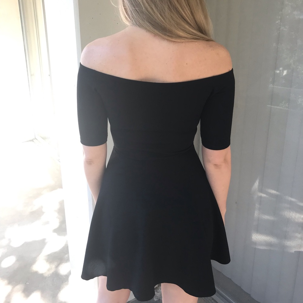 A little black dress - Picture 4 of 6